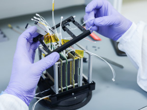 Studenti z Brna sami navrhli a sestrojili družici, která v létě poletí do vesmíru