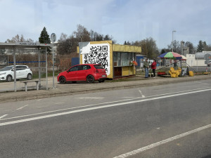 Výstavba křižovatky u letiště omezí dopravu v Plané, provoz bude řízen kyvadlově
