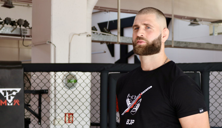 Dojatý Procházka před velkým zápasem. Organizace UFC ho dostala dárkem pro dceru