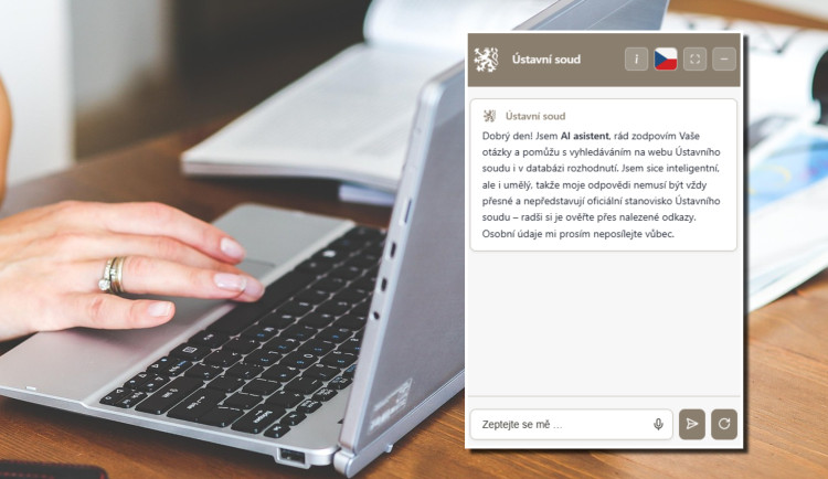 Chatbot Ústavního soudu už nehalucinuje, zvládne ho i laik. Vytvořili ho v Liberci