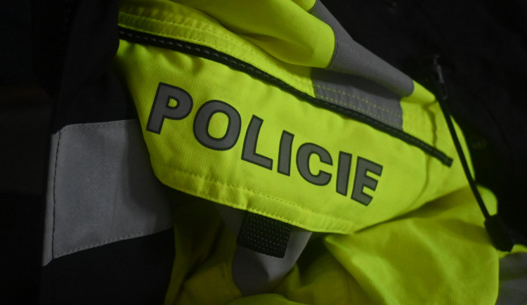 Zloděj si z domu odnesl věci za desítky tisíc korun