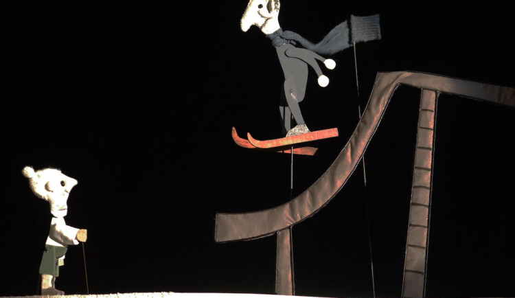 Derniéra po osmnácti letech. Naivní divadlo se loučí s Pohádkou o Raškovi