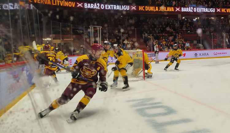 ON-LINE: Dukla prohrála i třetí zápas baráže, s Litvínovem doma padla 1:5