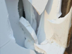 Brusky, pily i autobaterie. Zloděj vykrádal chaty na Blatensku, místní dobře znal