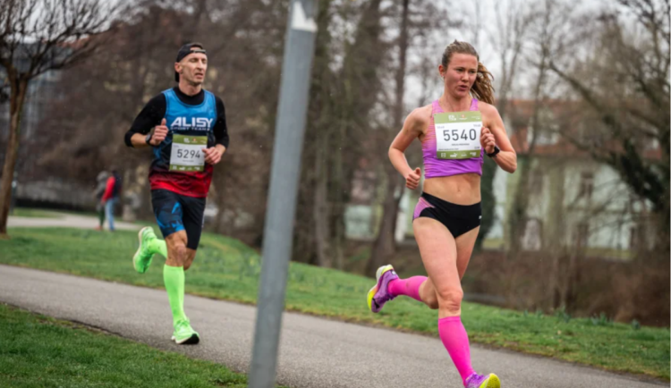 Běžci zaplní budějovické centrum, závod přinese i dopravní omezení