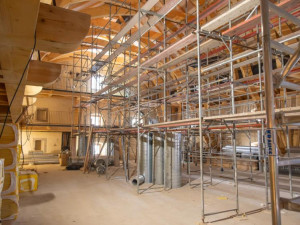 Objev ve skále i nové pivo. Rekonstrukce pivovaru v Jindřichově Hradci jde do finále