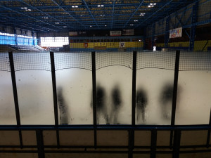 Méně mlžení nad ledem i kvalitní zateplení. Ve Vimperku začne oprava zimního stadionu