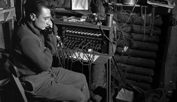 Tajná mise dvou česky mluvících amerických agentů na kolech pomohla osvobodit Plzeň