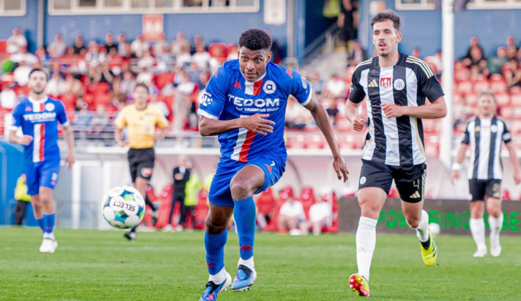 Dynamo těsně prohrálo na půdě Artisu.