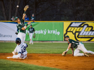 Čarodějnice a extraligový baseball pod světly. Hluboká zve ve čtvrtek celé rodiny