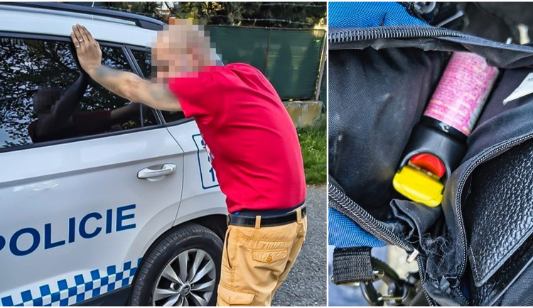 Muž v supermarketu napadl zaměstnance obchodu, měl u sebe pepřák