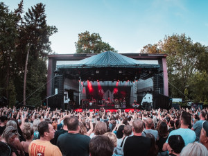 Týden v letňáku přiveze Lucii, Rybičky 48 i světový drum and bass
