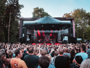 Týden v letňáku přiveze Lucii, Rybičky 48 i světový drum and bass