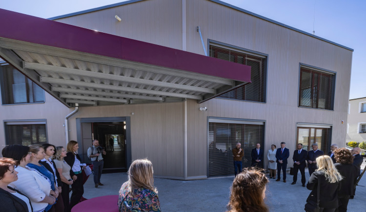 V Jindřichově Hradci se otevřel pavilon paliativní péče za 85,4 milionu korun