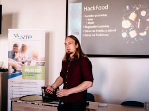 Startupová snídaně představila inovace od umělé inteligence po boj se slimáky