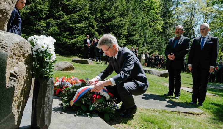 Vystrčil v Letech připomněl, že nikdo nesmí být označován za parazita či méněcenného