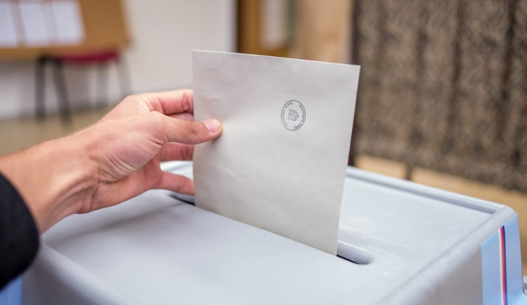 Komunální volby se blíží, chystají se kandidátky. Současná primátorka povede hnutí Naše Česko