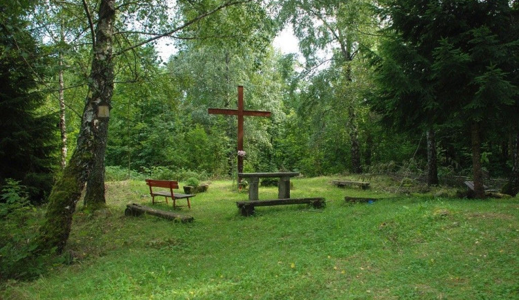Obce na jihu Čech z bývalých Sudet pořádají se sousedy poutě či píšou kroniky