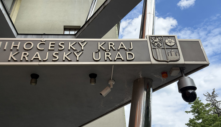 Kamery čínských státních firem sledují jihočeskou kritickou infrastrukturu