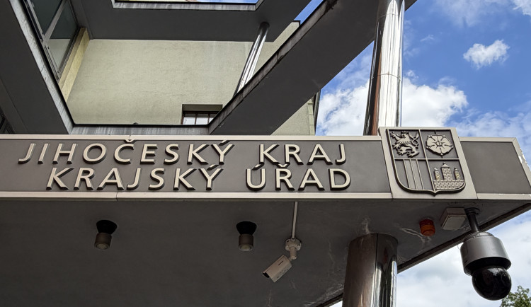 Kamery čínských státních firem sledují jihočeskou kritickou infrastrukturu
