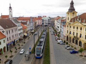 Tržiště i politická satira. Písecké náměstí čeká proměna a lidská tvořivost jede na plné obrátky