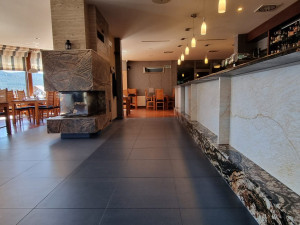 Kámen, tradice i moderní design. Rodinné kamenictví Jatvar hledá nové kolegy