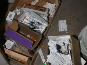 Heroin vyráběli v pronajatých prostorách. Kriminalisté dvojici sledovali čtyři měsíce