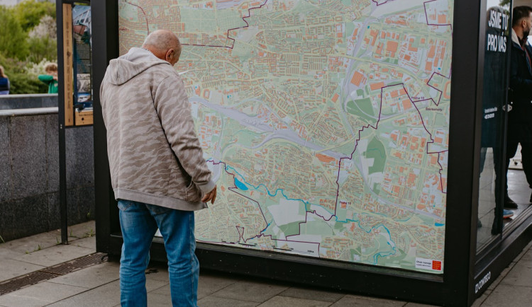 Okolí metra Strašnická čeká proměna. Asfalt nahradí mozaika i nová zeleň