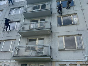 Jihočeští policisté vezou ze Slovenska zlato. Ovládli soutěž speciálních jednotek