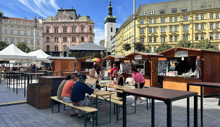 Světová muzika i jídlo. Lidé v Brně si užijí Svatojánské slavnosti