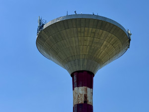 UFO nad Budějcemi se promění v rozhlednu. Ze starého vodojemu bude turistický cíl