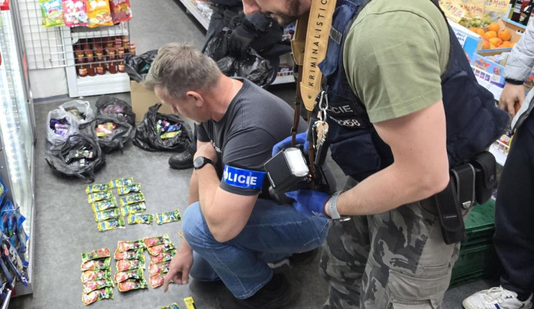 Policie v Libereckém kraji zajistila přes třináct tisíc produktů návykových látek