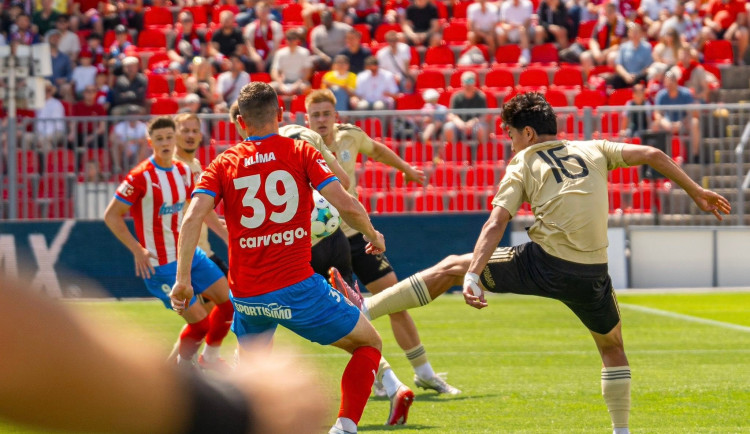 Dynamo by mělo zítra zahájit přípravu. Budoucnost klubu zůstává nejistá
