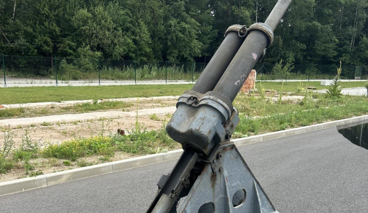 Lidé odevzdali policii přes 500 zbraní. Překvapil dělostřelecký granát i minomet