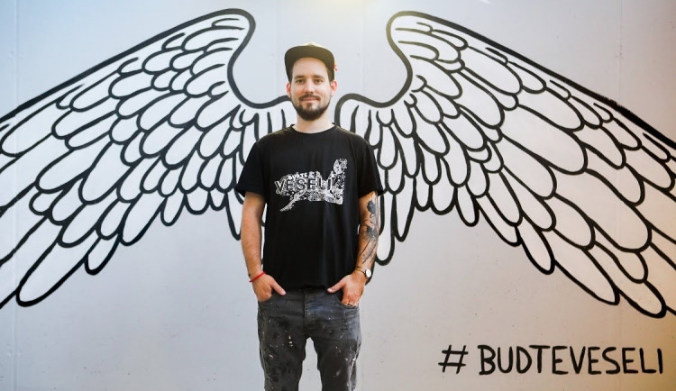 Budvar a ilustrátor Daniel Kyncl vytvořili novou kolekci sběratelských půllitrů
