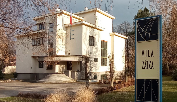 Českobudějovická Zátkova vila se proměňuje v moderní centrum