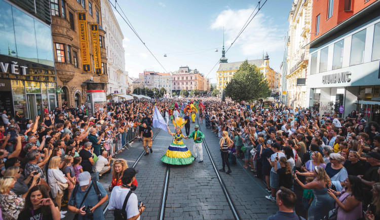 Brnem projde brazilský karneval. Festival nabídne hudbu, tanec i speciality z Jižní Ameriky