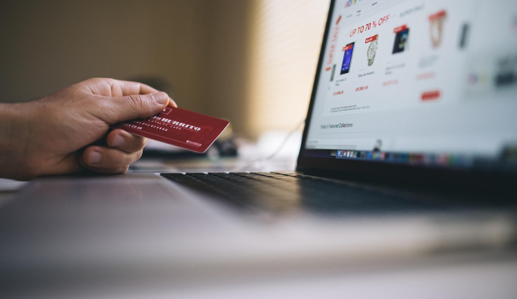 AI Act klepe na dveře. Jsou e-shopy připravené na nové povinnosti?