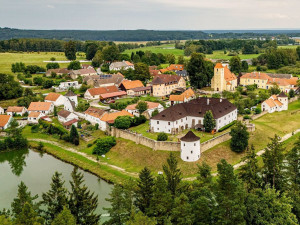Tvrz Žumberk u Nových Hradů ožije letní řemeslnou slavností