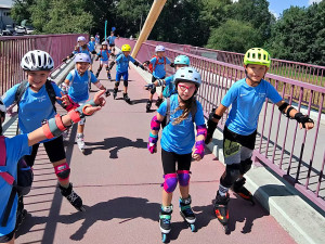 Inline bruslení jako sport pro celou rodinu. Proč si ho zamilují děti i rodiče