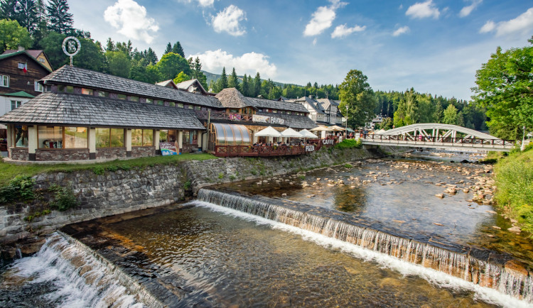 O Špindlerův Mlýn je zájem i v létě, hotely mají z osmdesáti procent obsazeno