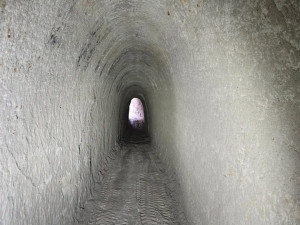 Odkrývají chodbu a odstraňují písek. Podívejte se, jak teď vypadají Orty