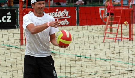 Připravit, hrajem..