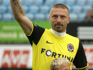 Tomáš Řepka zdraví diváky na jihu Čech