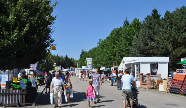 Země Živitelka: vedro vystřídal déšť fotoreport