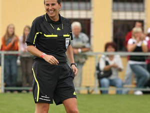 Píšťalky se chopila Dagmar Damková