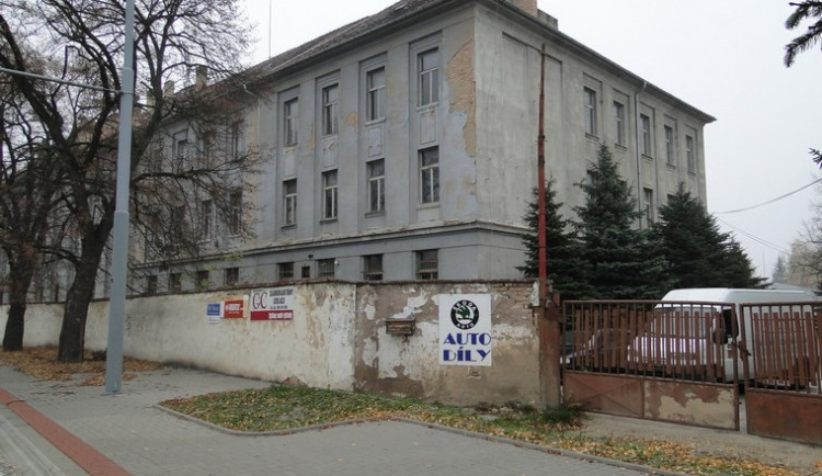 Bývalá kasárna v Budějcích brzy jen v našich vzpomínkách