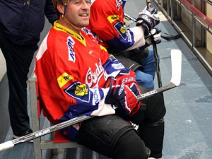 Střídačka červených