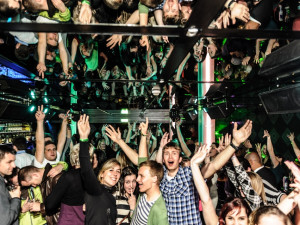 Budějcká Drbna slavila v dance baru Paradox svoje 1. narozeniny