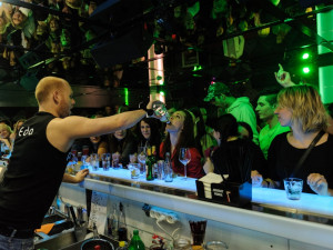 Budějcká Drbna slavila v dance baru Paradox svoje 1. narozeniny